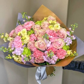 SPRING ROSE bouquet